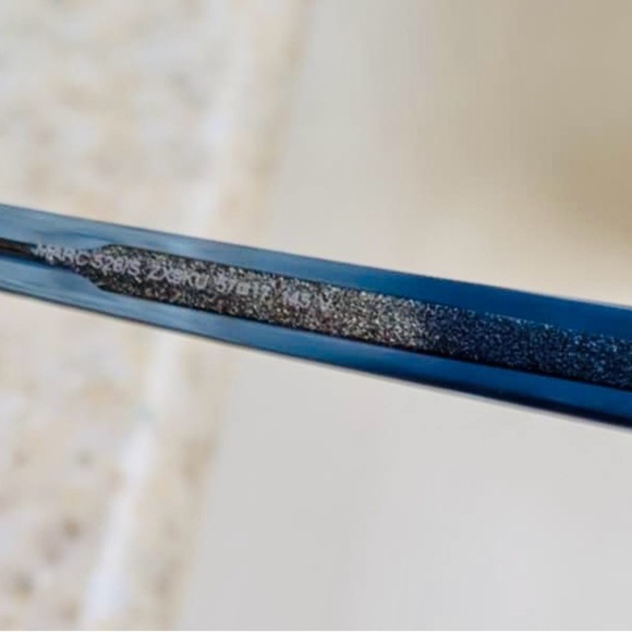 Women’s Marc Jacob’s Blue 526/S Sunglasses - Picture 7 of 8